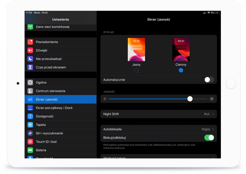 Dark mode in Apple iPad.