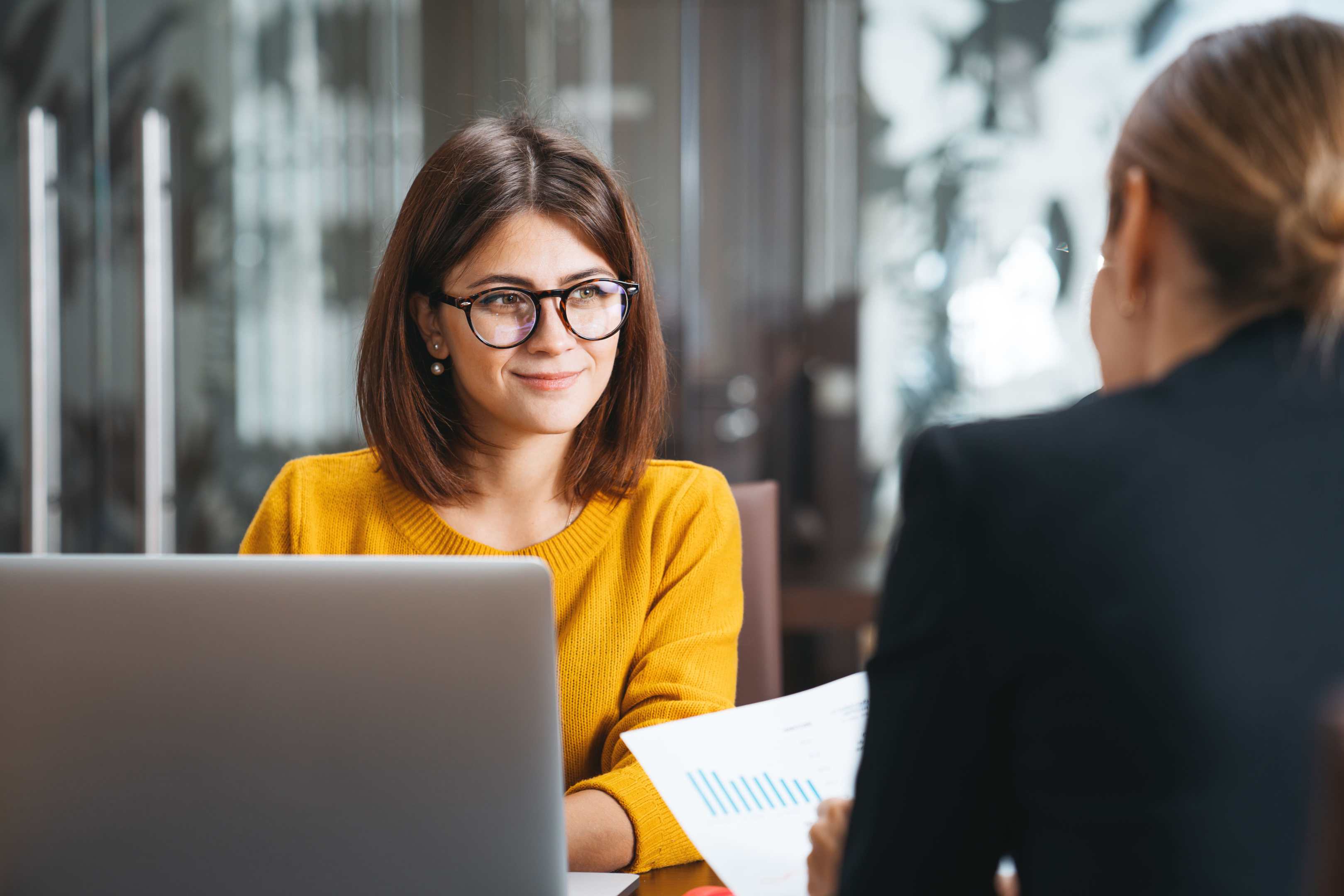 System CRM odpowiada za zarządzanie relacjami z klientami. Nawyki skutecznego sprzedawcy.